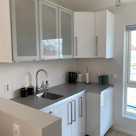 North Estate Nt7b Ap4 *