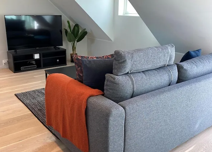 North Estate Nt7b Ap4 *